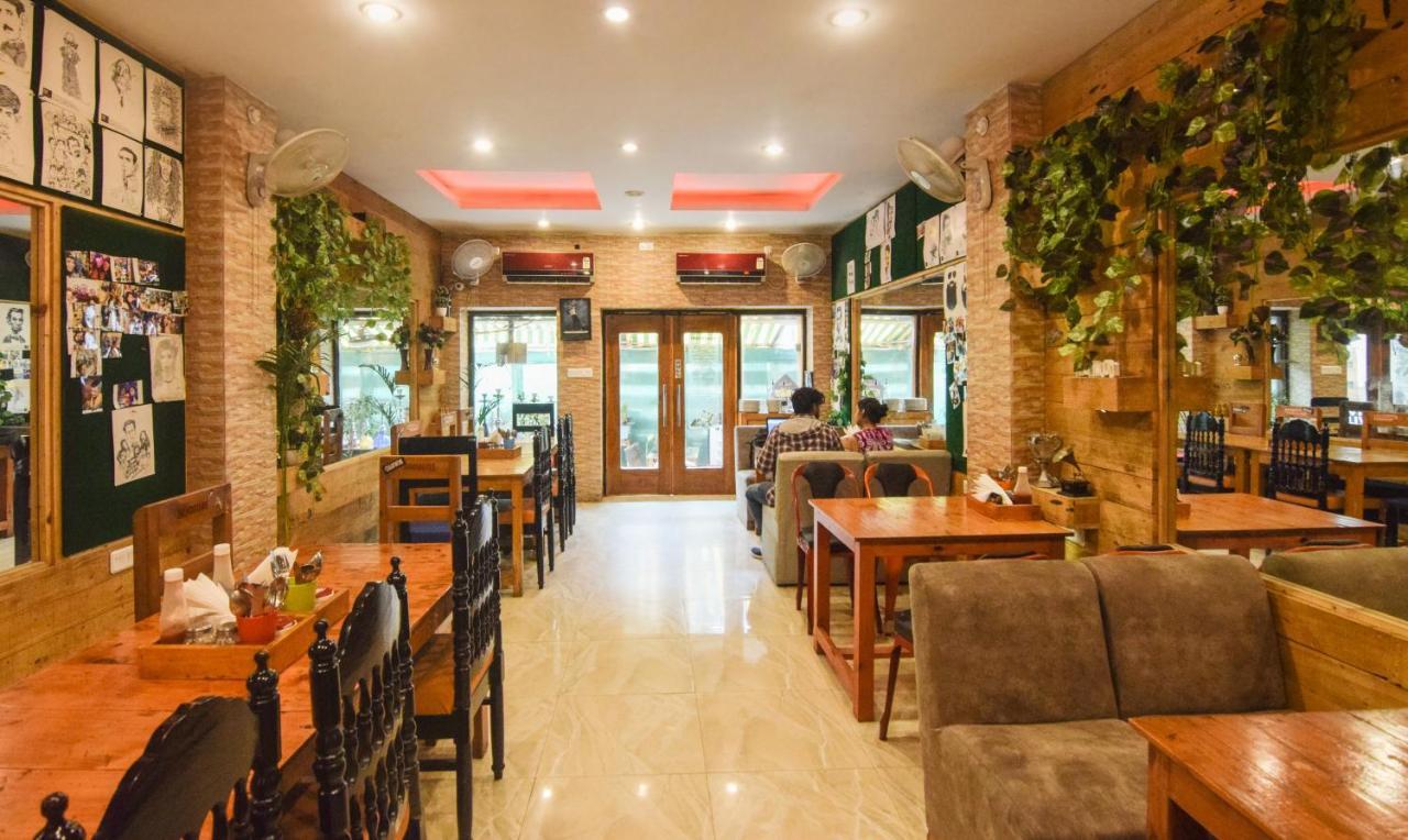 Hotel Varuna Βαρανάσι Εξωτερικό φωτογραφία
