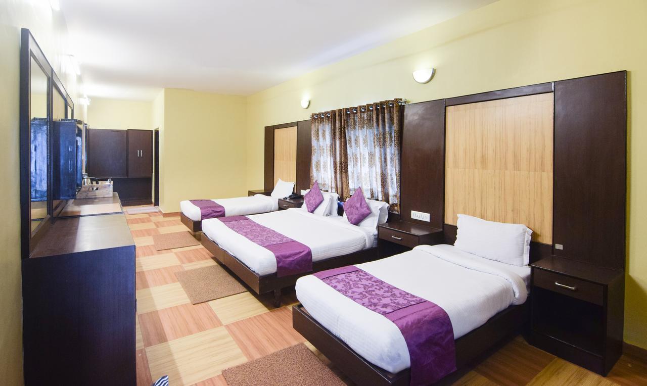 Hotel Varuna Βαρανάσι Εξωτερικό φωτογραφία