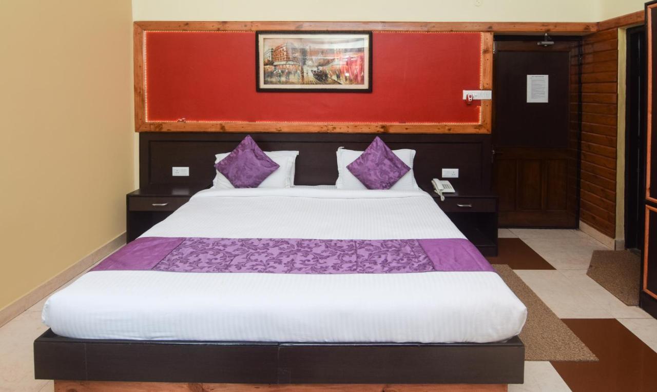 Hotel Varuna Βαρανάσι Εξωτερικό φωτογραφία
