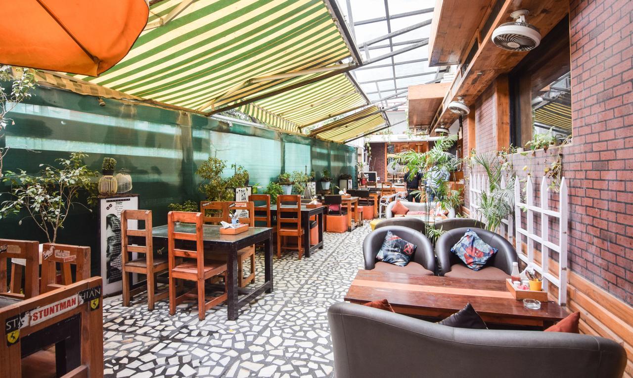 Hotel Varuna Βαρανάσι Εξωτερικό φωτογραφία